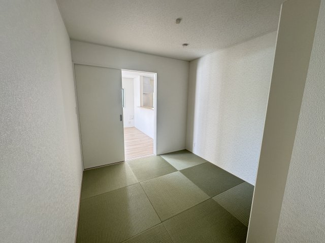 糸満市喜屋武　第6（全3棟）2・3号棟の和室|3号棟　和室5.2帖＋収納付き♪