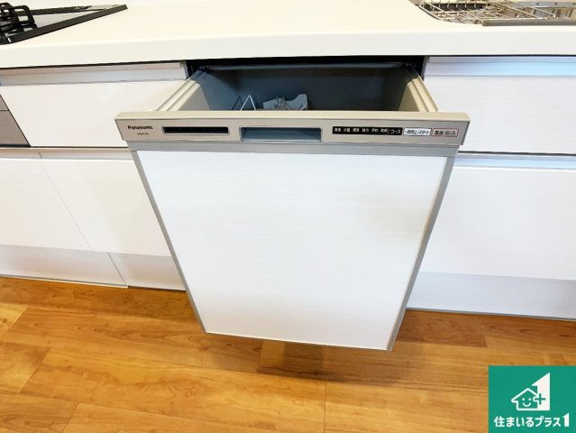 レピア垂水五色山の設備|食事後の一仕事、食器洗いをボタン一つでお任せできちゃいます！場所を取らないビルトイン式なので、お料理スペースもしっかり確保！