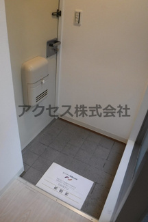 【玄関】 | ※同建物別室、参考写真