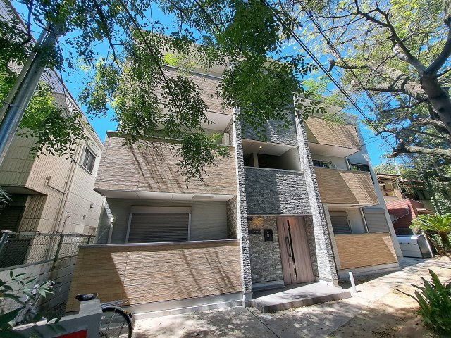 シェリル上鳴尾の外観