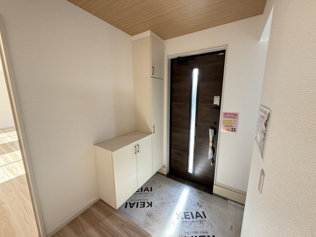 アーバンスタイル前橋市北代田町1期　3号棟の玄関|玄関も広々しています。