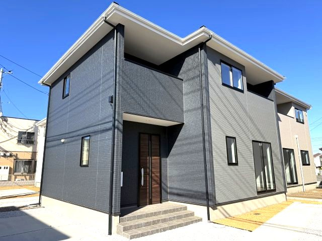 アーバンスタイル前橋市北代田町1期　3号棟の外観|前橋市北代田町に新築住宅が堂々完成☆３棟現場です！
お客様のご都合に合わせていつでもご内覧頂けます。
お気軽にお問い合わせください♪