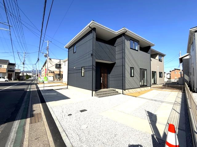アーバンスタイル前橋市北代田町1期　3号棟の外観|高級感ある外観です☆