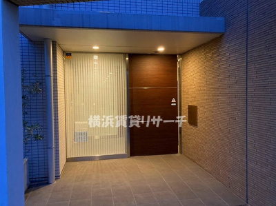 【エントランス】 | ライクリヴ北新横浜