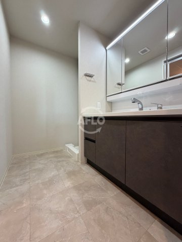 グランセジュール大国町　敷津小学校区の洗面所|グランセジュール大国町(敷津小学校区)　洗面所