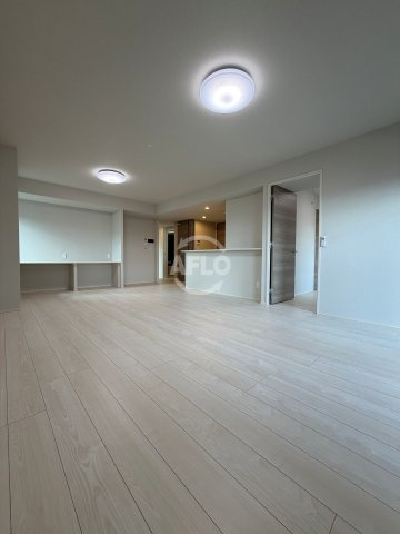 グランセジュール大国町　敷津小学校区のロビー|グランセジュール大国町(敷津小学校区)　リビング