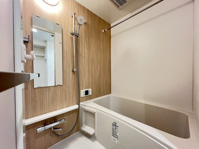 コンフォリア・リヴ北浜高麗橋の浴室