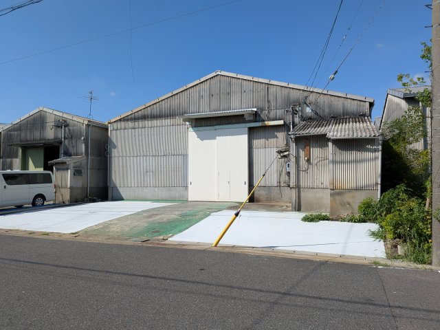 あし原町１７５倉庫