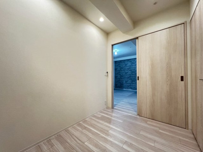 【洋室】 | コンフォリア・リヴ北浜高麗橋