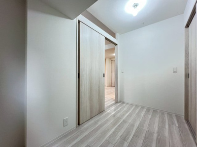 【洋室】 | コンフォリア・リヴ北浜高麗橋