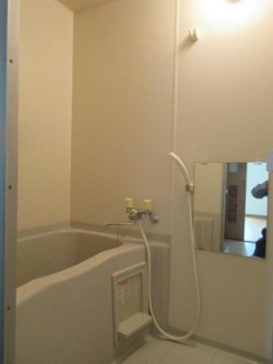 【浴室】 | 明山 | 日々の暮らしに欠かせないお風呂です