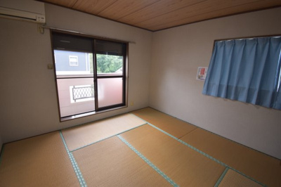  | コーポグレイシャス