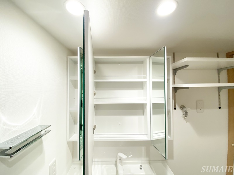 ドゥーエ東十条の収納|鏡裏収納です☆