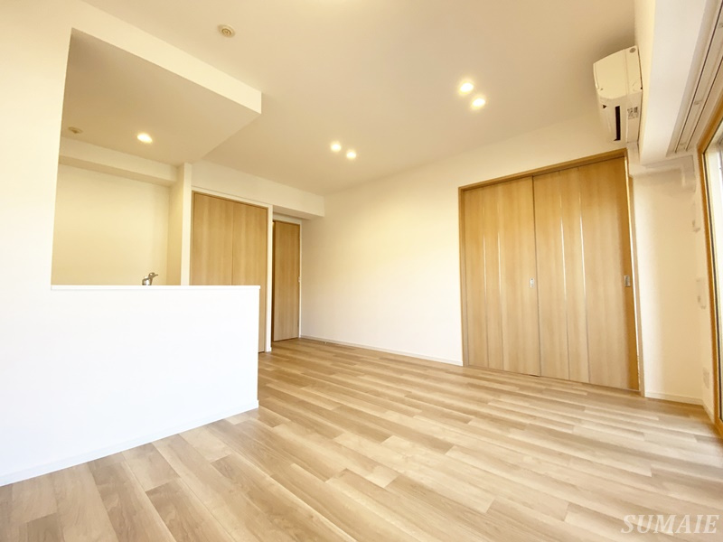 ドゥーエ東十条の居間・リビング|別角度から見たリビングです☆