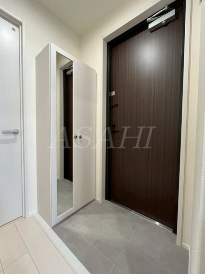 【玄関】 | ハマサンビル | 収納もある玄関です