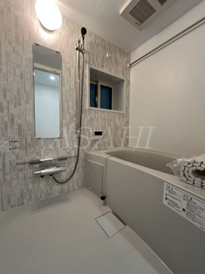 【浴室】 | ハマサンビル | コンパクトで使いやすいお風呂です