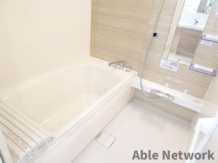 ロマージュ神栖の浴室|ゆったり入れるバスルーム