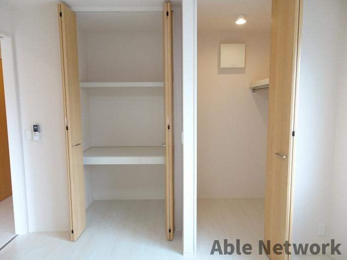 ロマージュ神栖の収納|ウォークインクローゼット