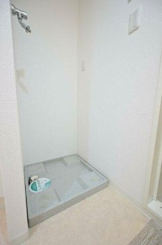 【設備】 | ヴィスタガーデン西荻窪 | 室内洗濯機置き場。