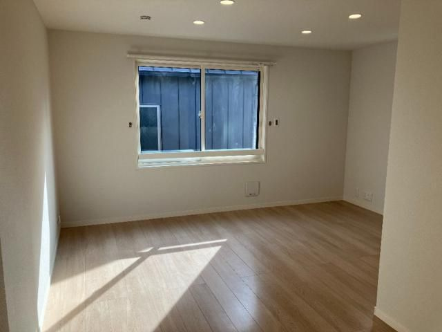 カモナジョイナスの居間・リビング