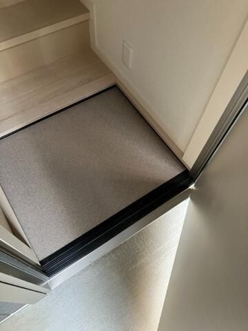 カモナジョイナスの玄関