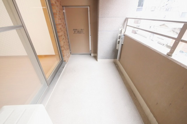 エステムコート大阪城北天満の杜のバルコニー