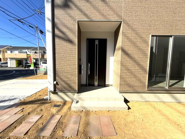 アーバンスタイル前橋市北代田町1期　1号棟の玄関|毎日通る玄関です。玄関はタイル敷なのでお掃除も楽々ですよ