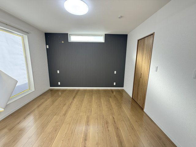 高崎市吉井町吉井　中古住宅の洋室