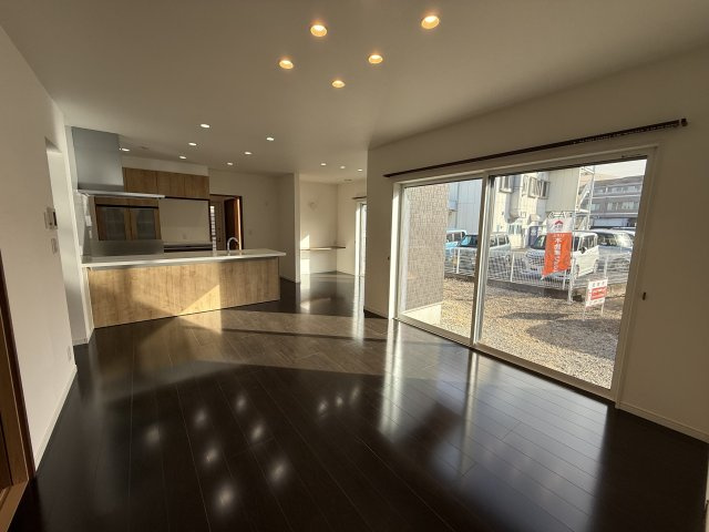 高崎市吉井町吉井　中古住宅の居間・リビング