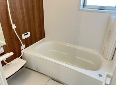 【浴室】 | La Re sidence Chic | 追い焚き機能、浴室乾燥機付きバス。