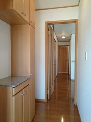 【玄関】 | プリムローズ・えむ | シンプルで使いやすい玄関です