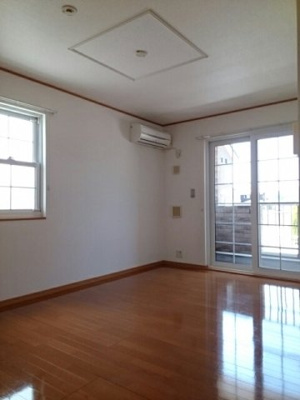 【居間・リビング】 | プリムローズ・えむ | ゆったりとしたリビングです