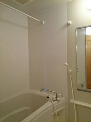 【浴室】 | プリムローズ・えむ | コンパクトで使いやすいお風呂です