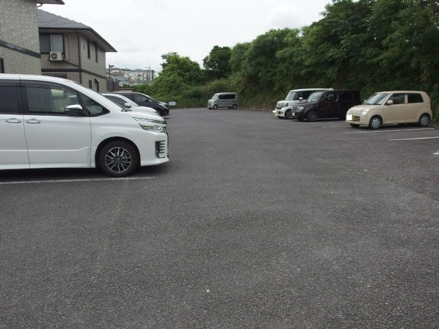 ミレニーHIRO　Bの駐車場