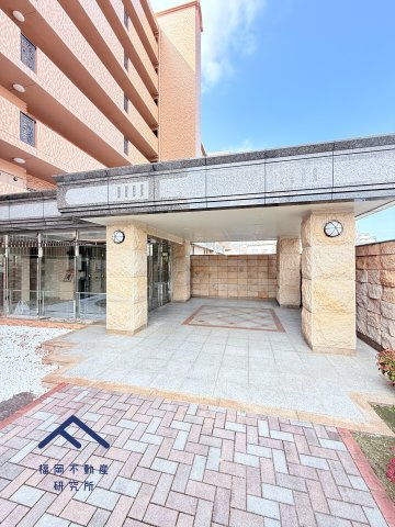 サントノーレ福岡東のエントランス