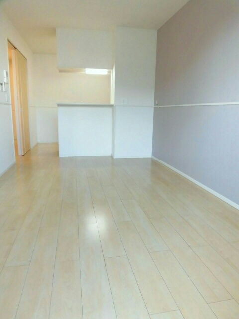 グラード多米 Aの居間・リビング