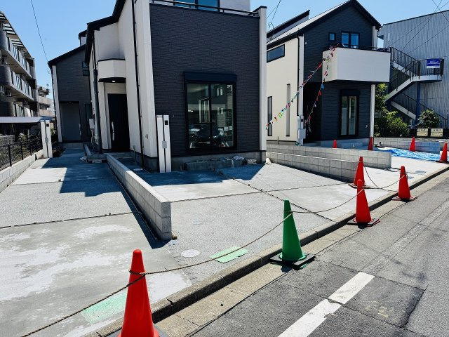 八王子市　北野町　新築一戸建て　６期の駐車場|～2台駐車可能カースペース～