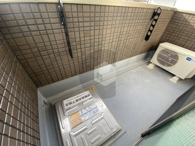 D porta アビタシオンのバルコニー