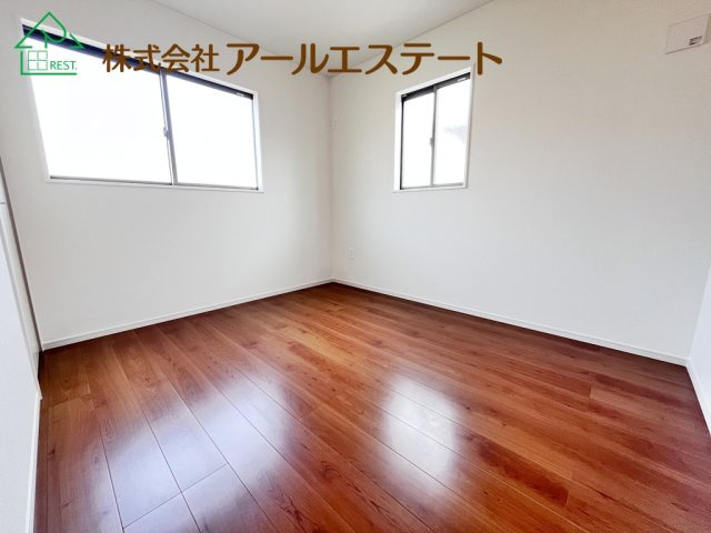 加古川市加古川町中津　JR「加古川駅」徒歩16分の寝室