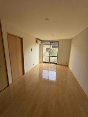 【居間・リビング】 | アーネスト南日吉 | ゆったり過ごせるリビングです