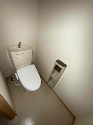 【トイレ】 | アーネスト南日吉 | 清潔感のあるトイレです