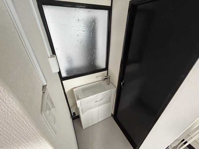 アベニール林崎の洗面所