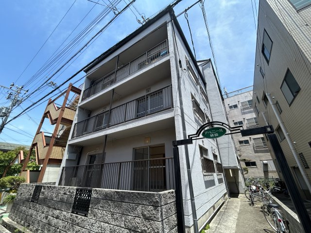 アベニール林崎の外観