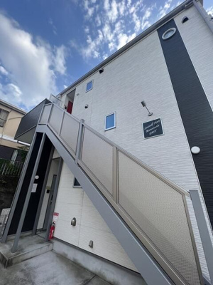 【エントランス】 | リーヴェルポート上大岡ＥＡＳＴ