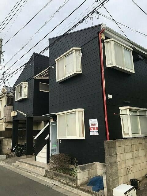 ポルシェ小平鷹の台 の外観