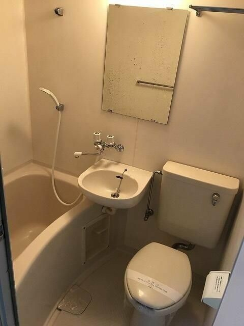 ポルシェ小平鷹の台 の浴室