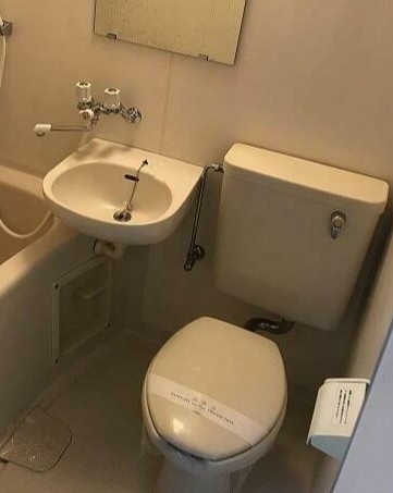 ポルシェ小平鷹の台 のトイレ