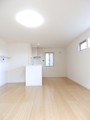 【居間・リビング】 | ジーヴォコグシコダテ | ゆったりとした居間です