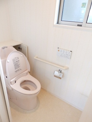 【トイレ】 | ジーヴォコグシコダテ | 落ち着いた色調のトイレです