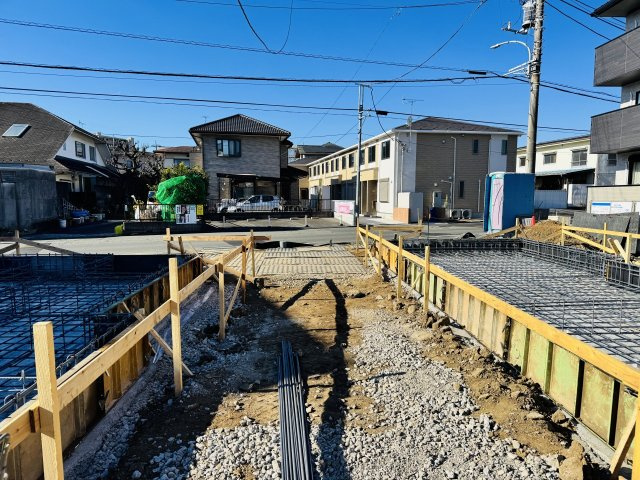 八王子市　北野町　新築一戸建て　６期の駐車場|～2台駐車可能カースペース～